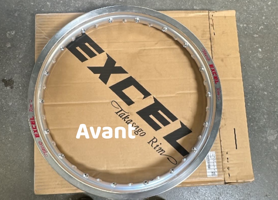 Cerclage de jante Excel Takasago neuf, prêt à être monté pour un rayonnage de roue moto cross.